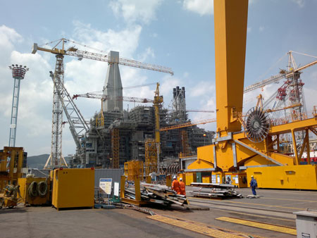 Adrison werkt voor Heavy Lifting DSME Korea